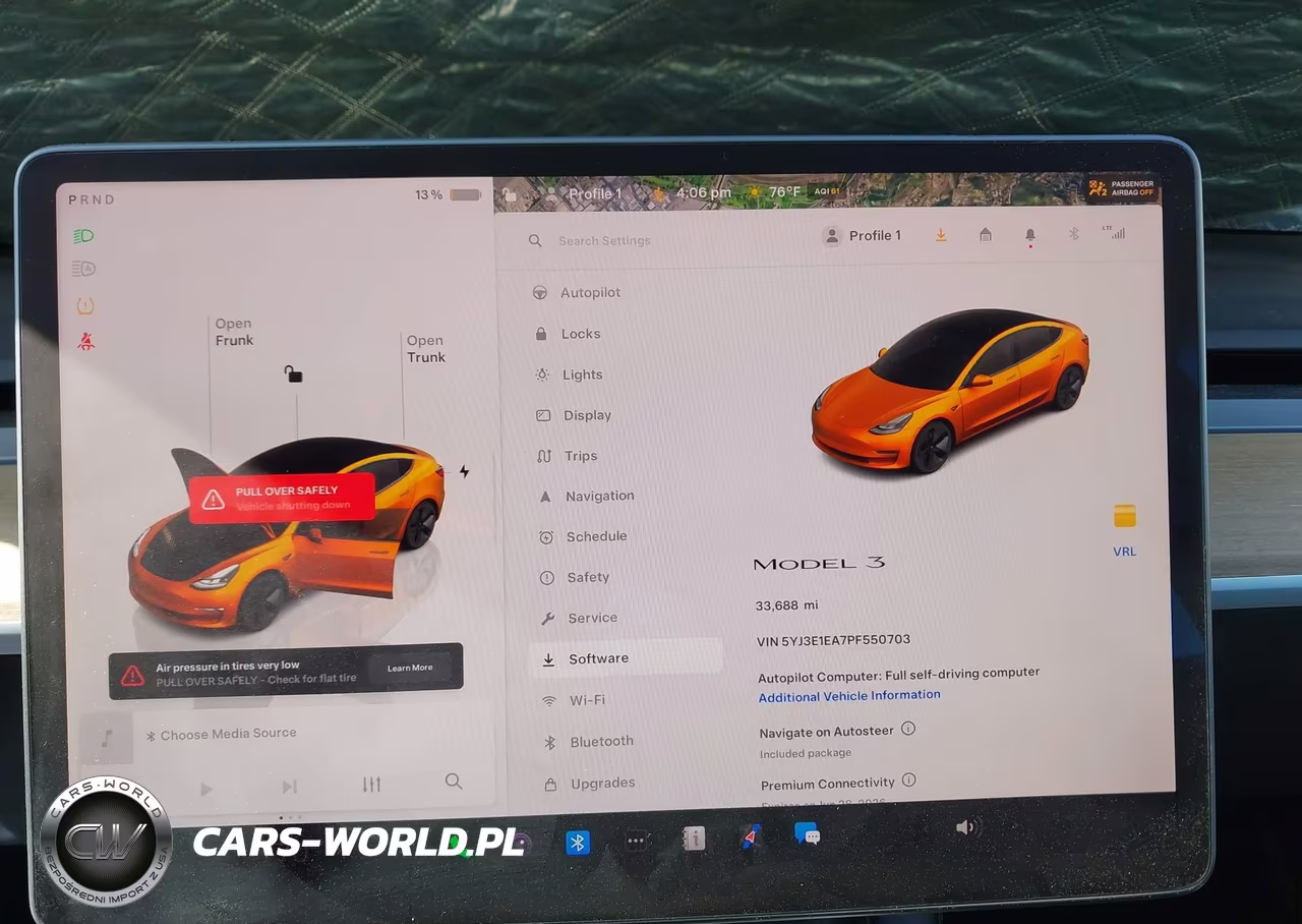 2023 Tesla Model 3 VIN:5YJ3E1EA7PF550703 - 18