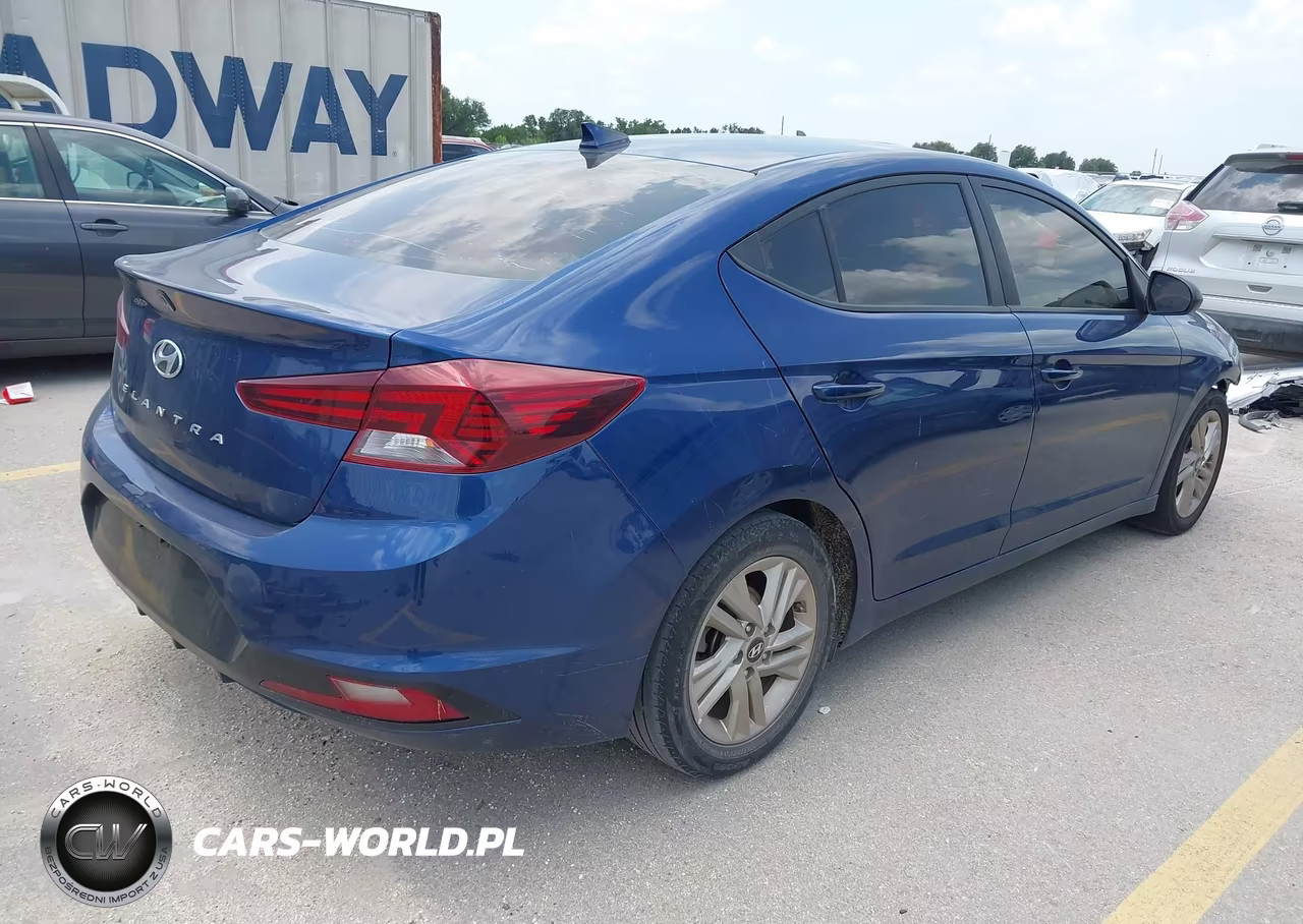 2019 Hyundai Elantra Sel VIN:5NPD84LF4KH405978 - 4