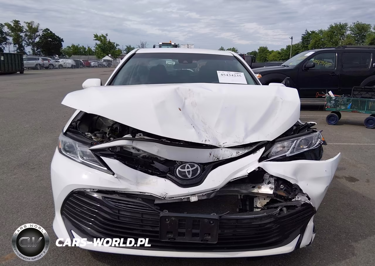 2018 Toyota Camry Le VIN:4T1B11HK5JU654077 - 6