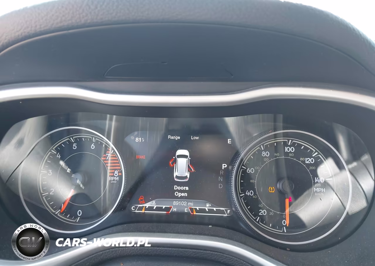 2016 Jeep Cherokee Trailhawk VIN:1C4PJMBS6GW163177 - 7
