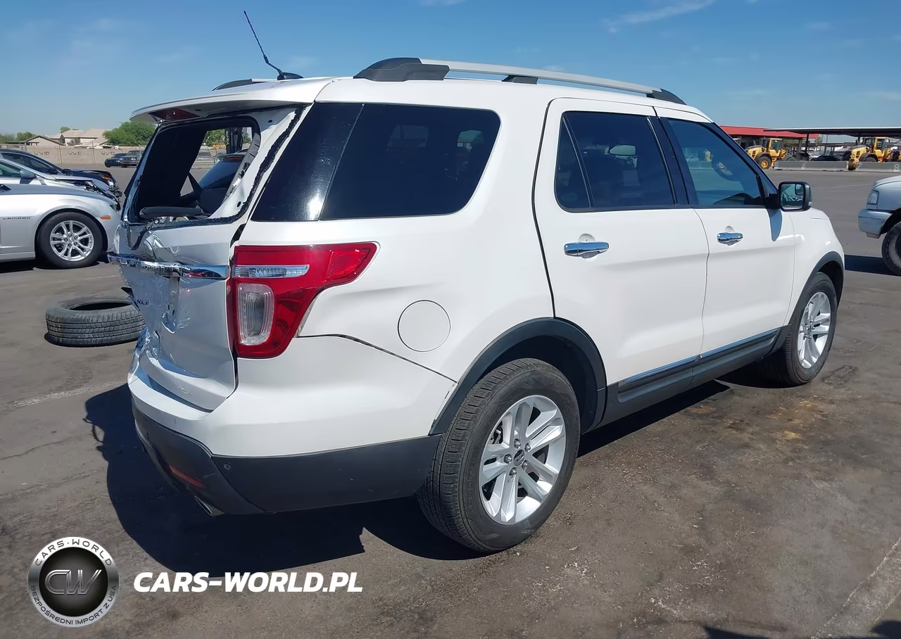 2011 Ford Explorer Xlt VIN:1FMHK7D8XBGA27024 - 4