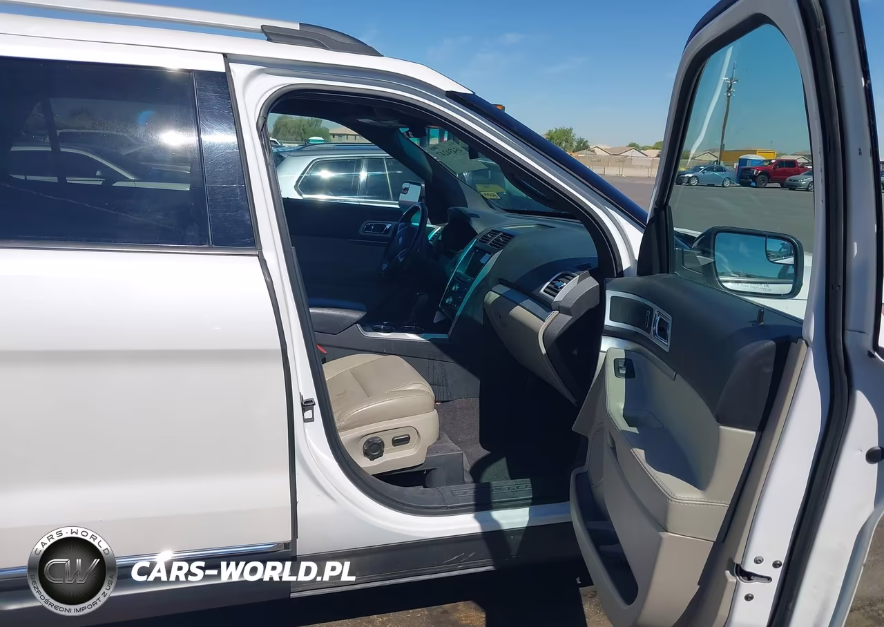 2011 Ford Explorer Xlt VIN:1FMHK7D8XBGA27024 - 5