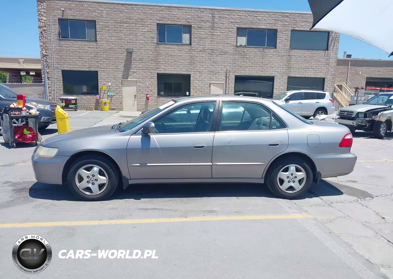 2000 Honda Accord 3.0 Ex VIN:1HGCG1659YA077121 - 14