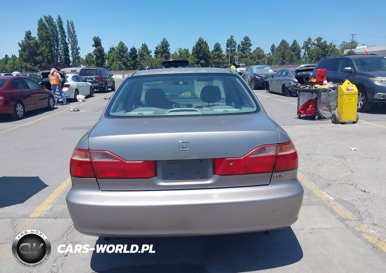 2000 Honda Accord 3.0 Ex VIN:1HGCG1659YA077121 - 16