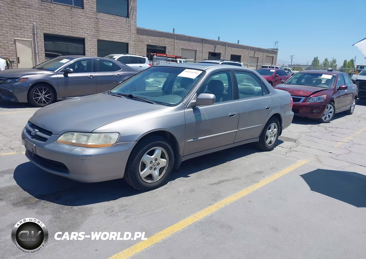 2000 Honda Accord 3.0 Ex VIN:1HGCG1659YA077121 - 2