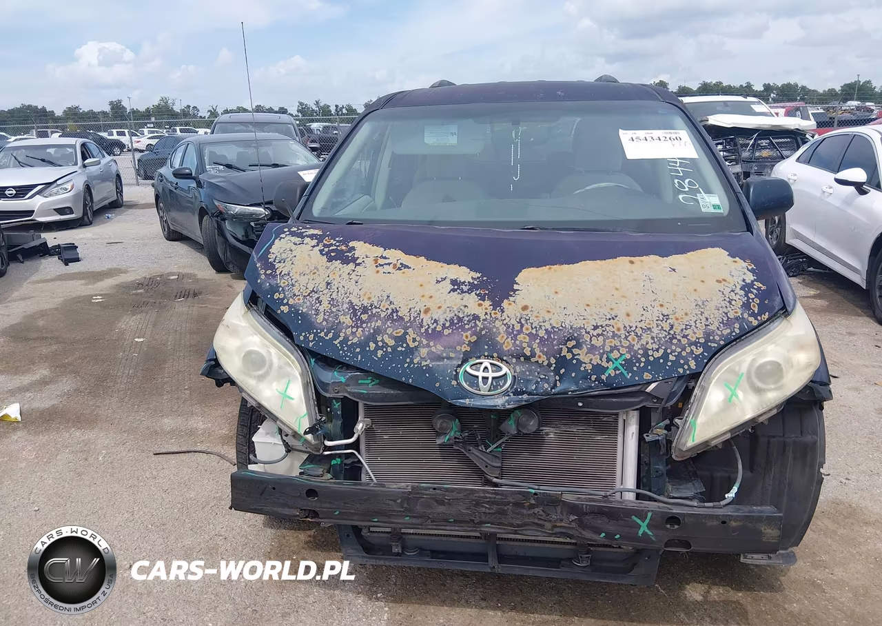 2011 Toyota Sienna Le V6 VIN:5TDKK3DC8BS069284 - 12