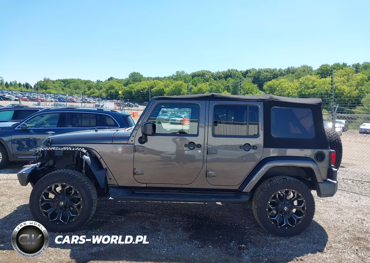 2016 Jeep Wrangler Unlimited Sport VIN:1C4BJWDG2GL322888 - 15