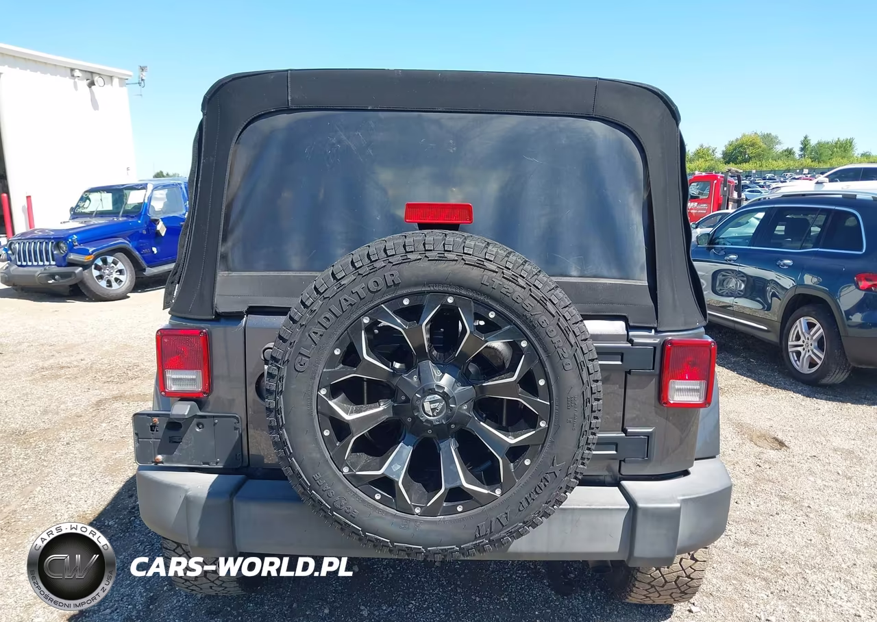 2016 Jeep Wrangler Unlimited Sport VIN:1C4BJWDG2GL322888 - 17