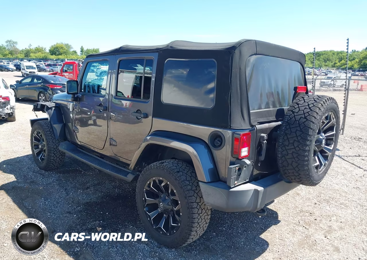 2016 Jeep Wrangler Unlimited Sport VIN:1C4BJWDG2GL322888 - 3