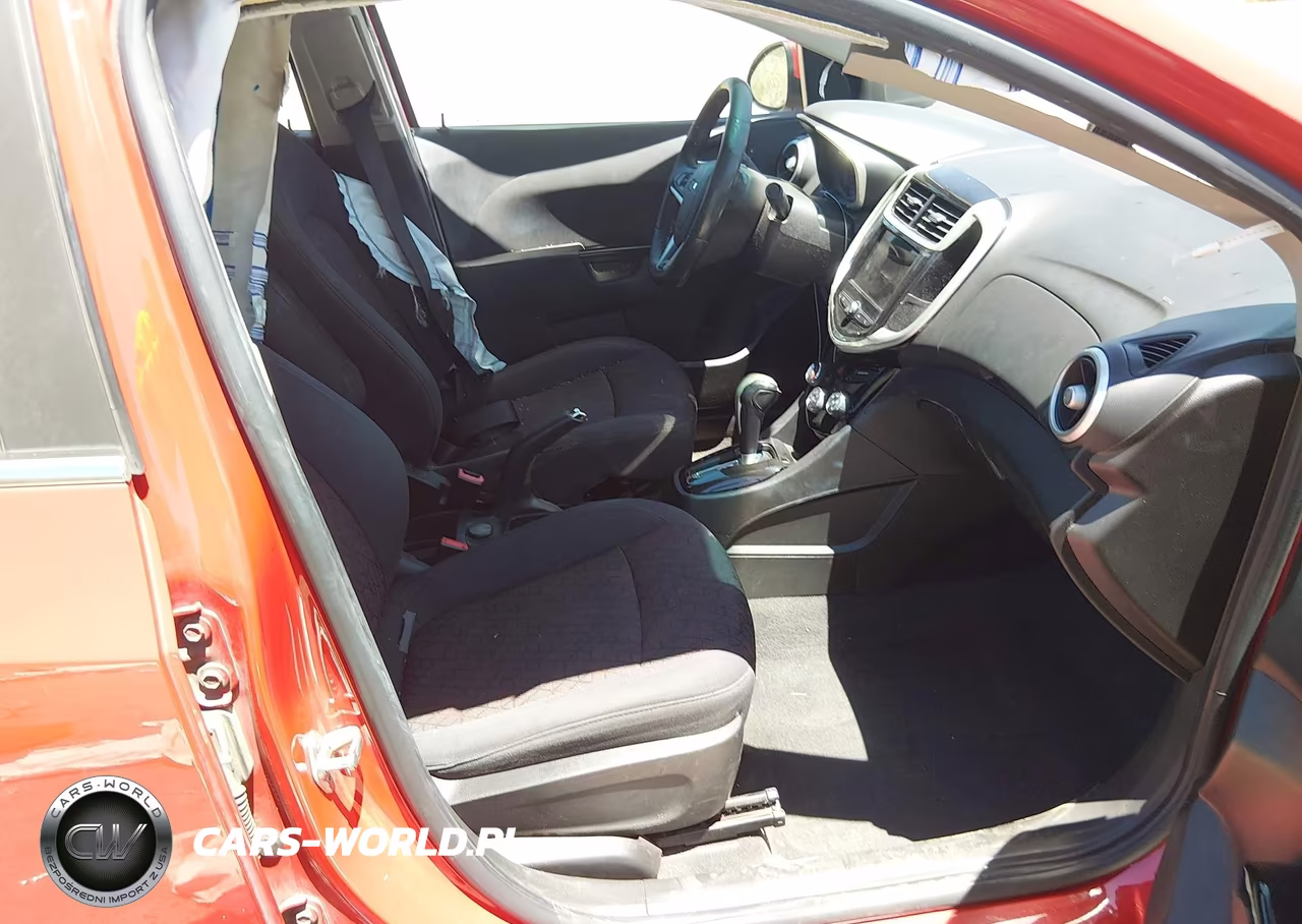 2019 Chevrolet Sonic Lt Auto VIN:1G1JD5SB2K4112758 - 5