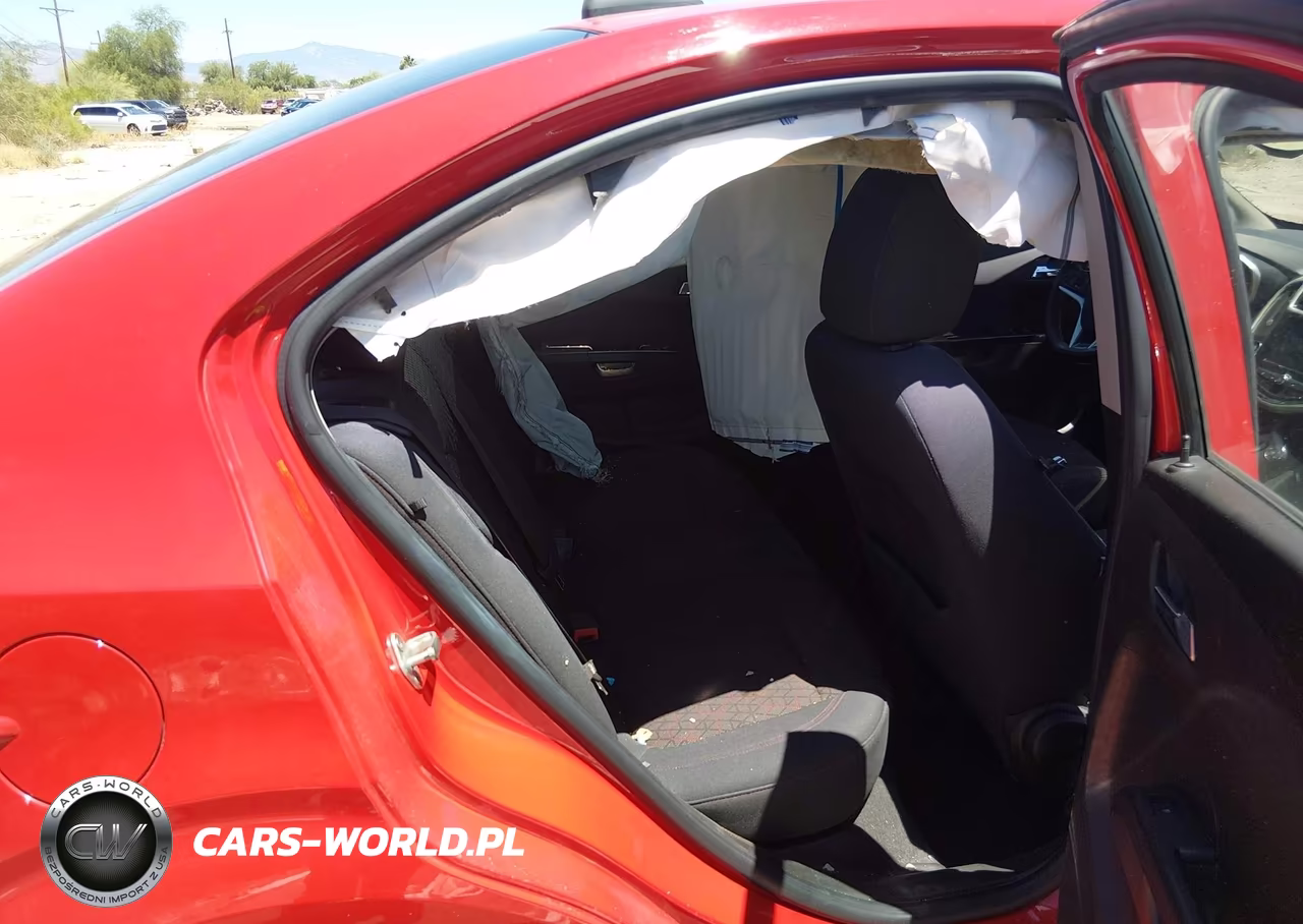 2019 Chevrolet Sonic Lt Auto VIN:1G1JD5SB2K4112758 - 8