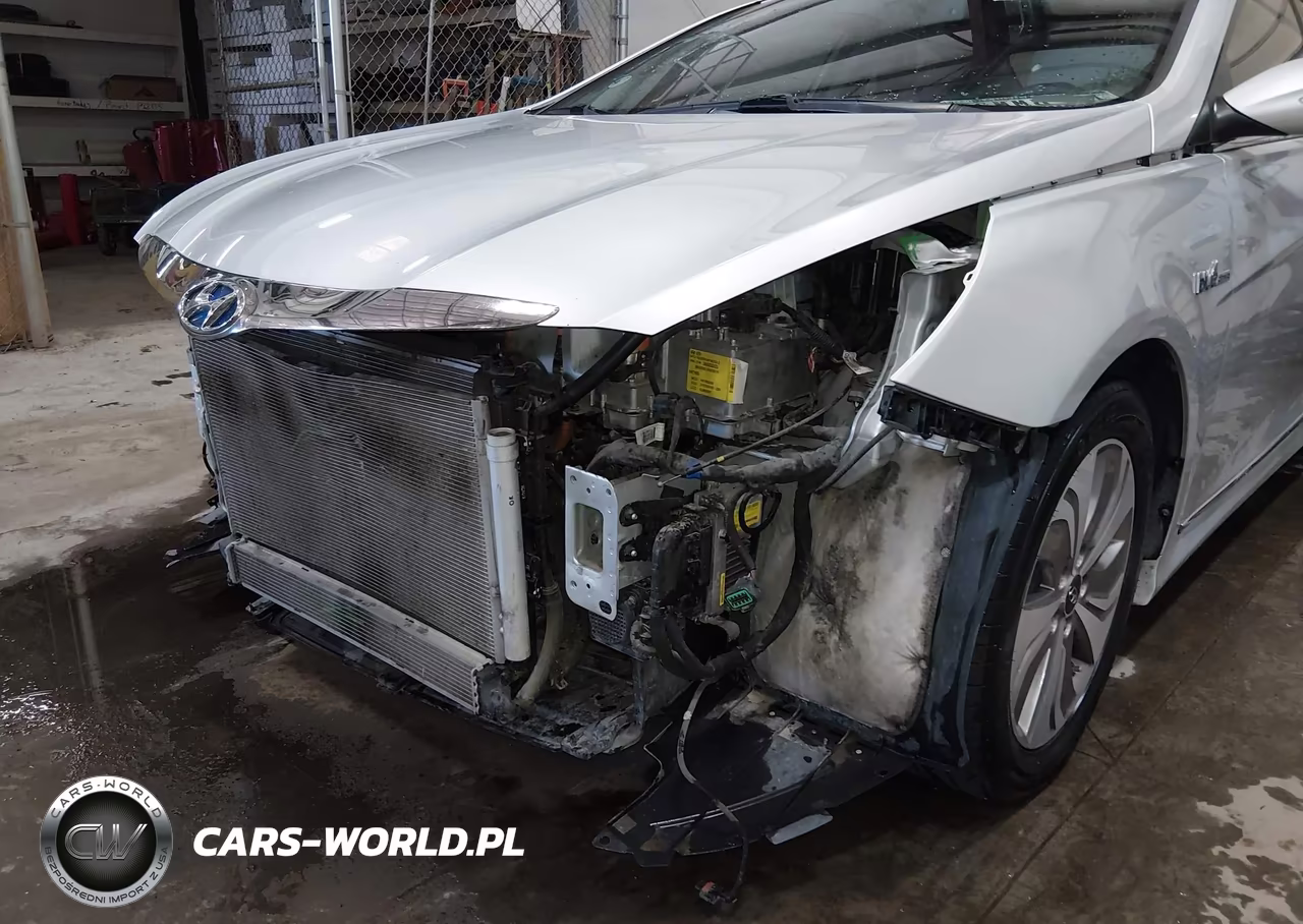 2013 Hyundai Sonata Hybrid Limited VIN:KMHEC4A40DA072074 - 13