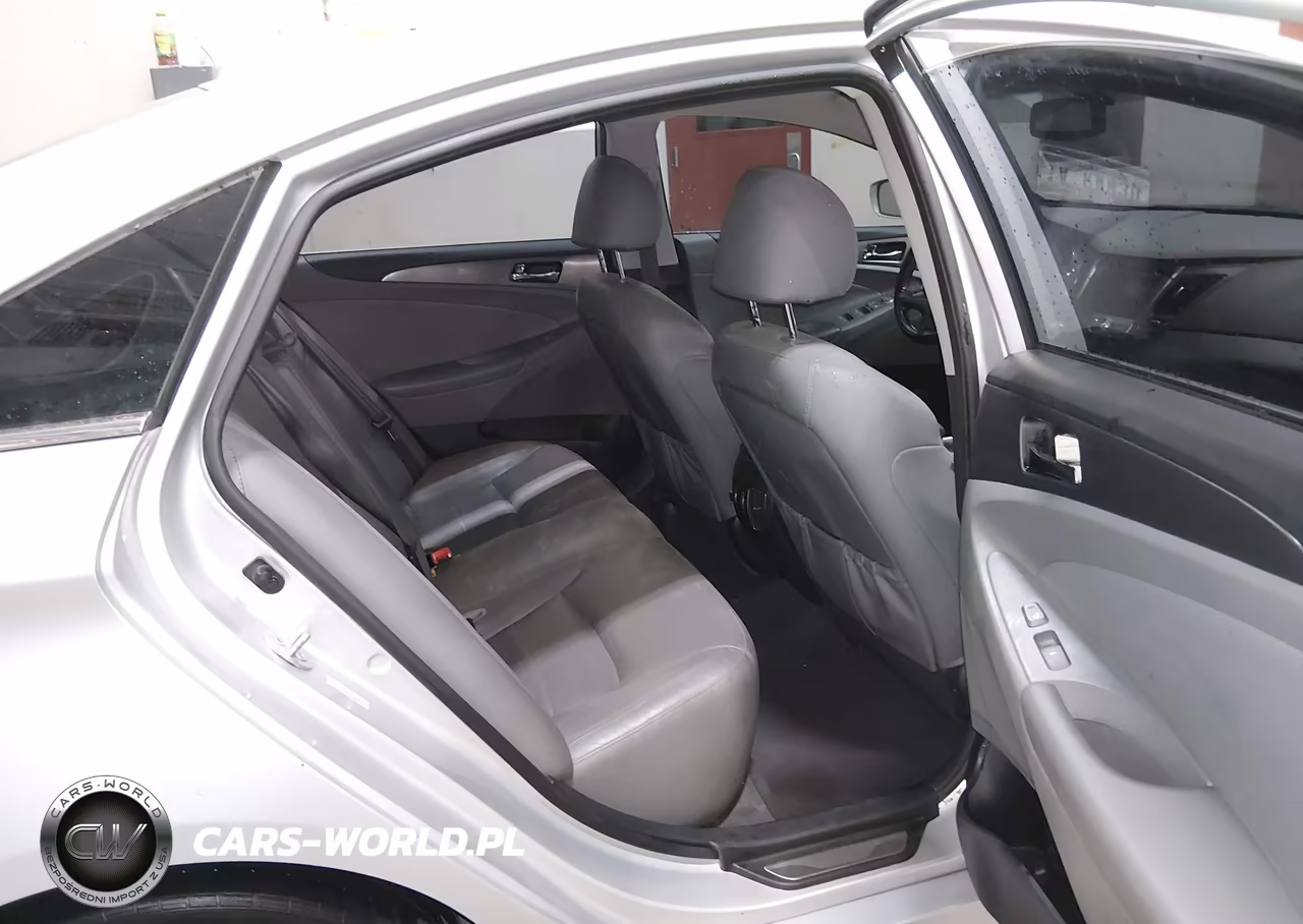 2013 Hyundai Sonata Hybrid Limited VIN:KMHEC4A40DA072074 - 8