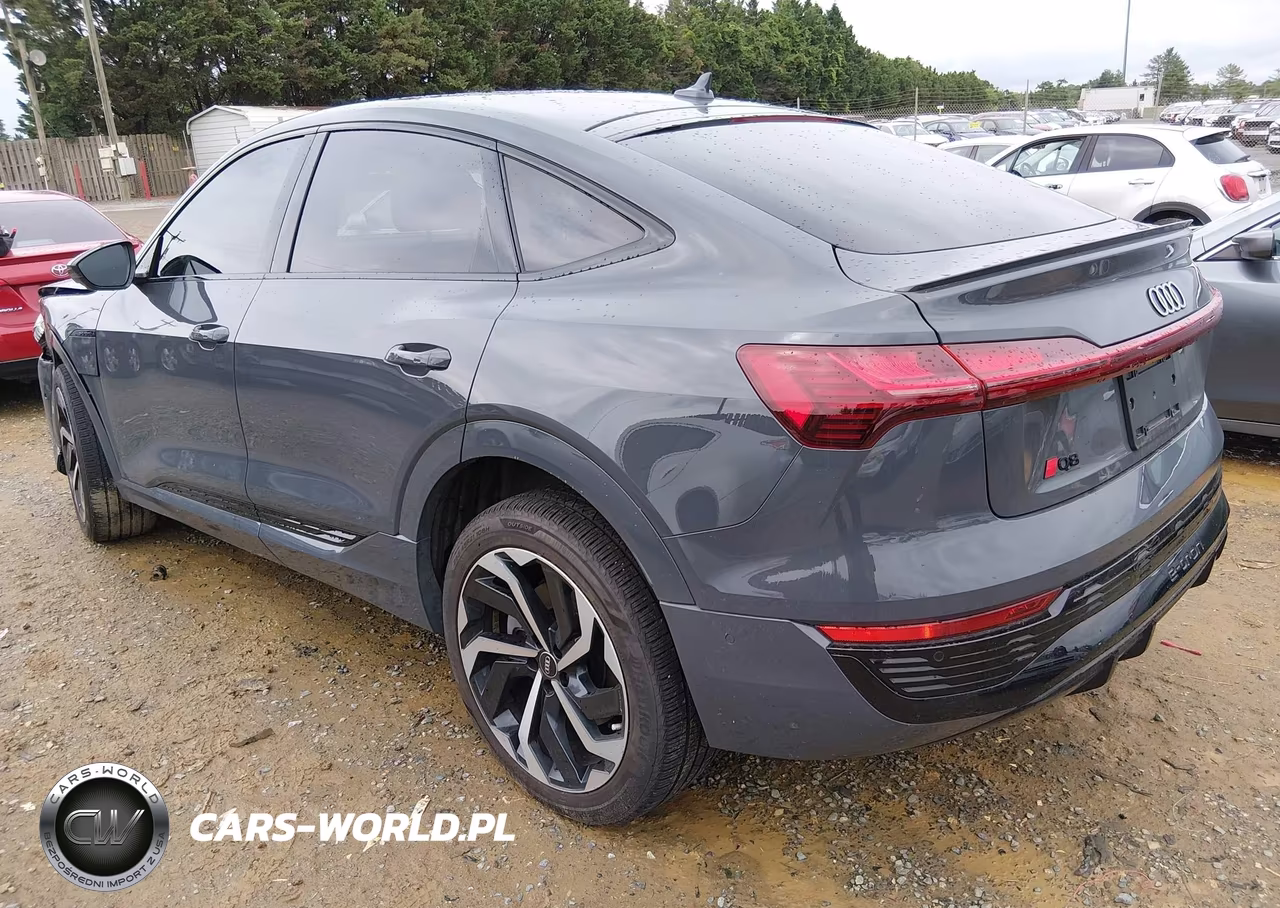 2024 Audi Q8 E-Tron S Line Premium Plus Quattro VIN:WA1CABGE4RB011070 - 3