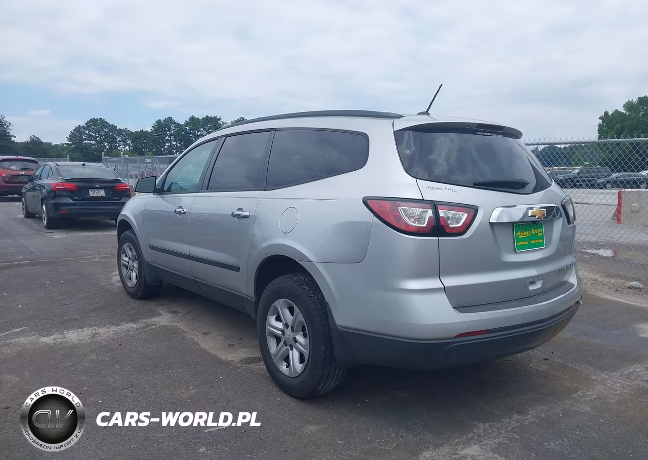 2015 Chevrolet Traverse Ls VIN:1GNKRFKD7FJ233045 - 3