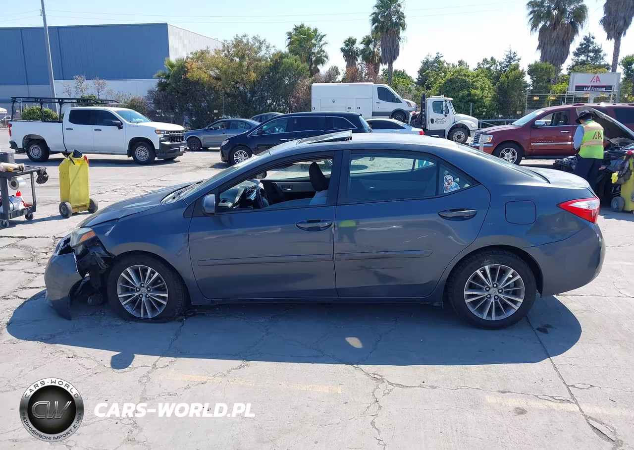 2014 Toyota Corolla Le Plus VIN:5YFBURHE2EP016831 - 14