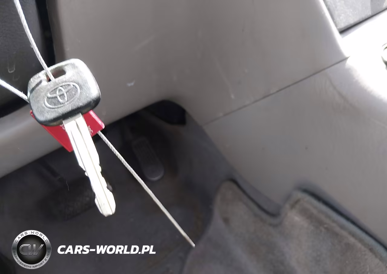 2003 Toyota Corolla Ce VIN:JTDBR32E832007733 - 11