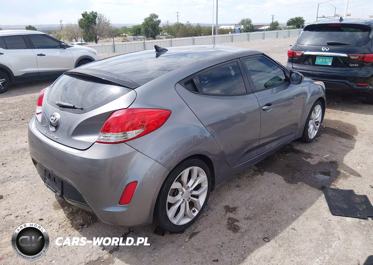 2012 Hyundai Veloster Base W-Black VIN:KMHTC6AD9CU043365 - 4