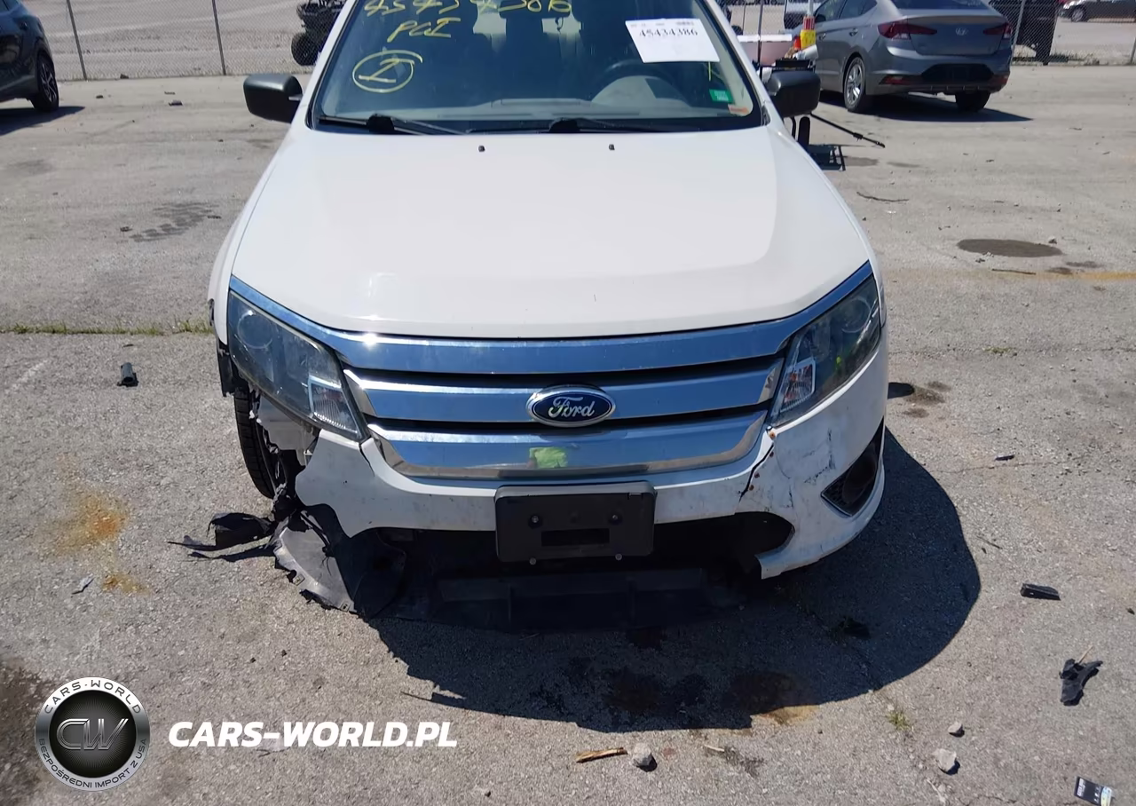 2012 Ford Fusion S VIN:3FAHP0GA6CR144014 - 13