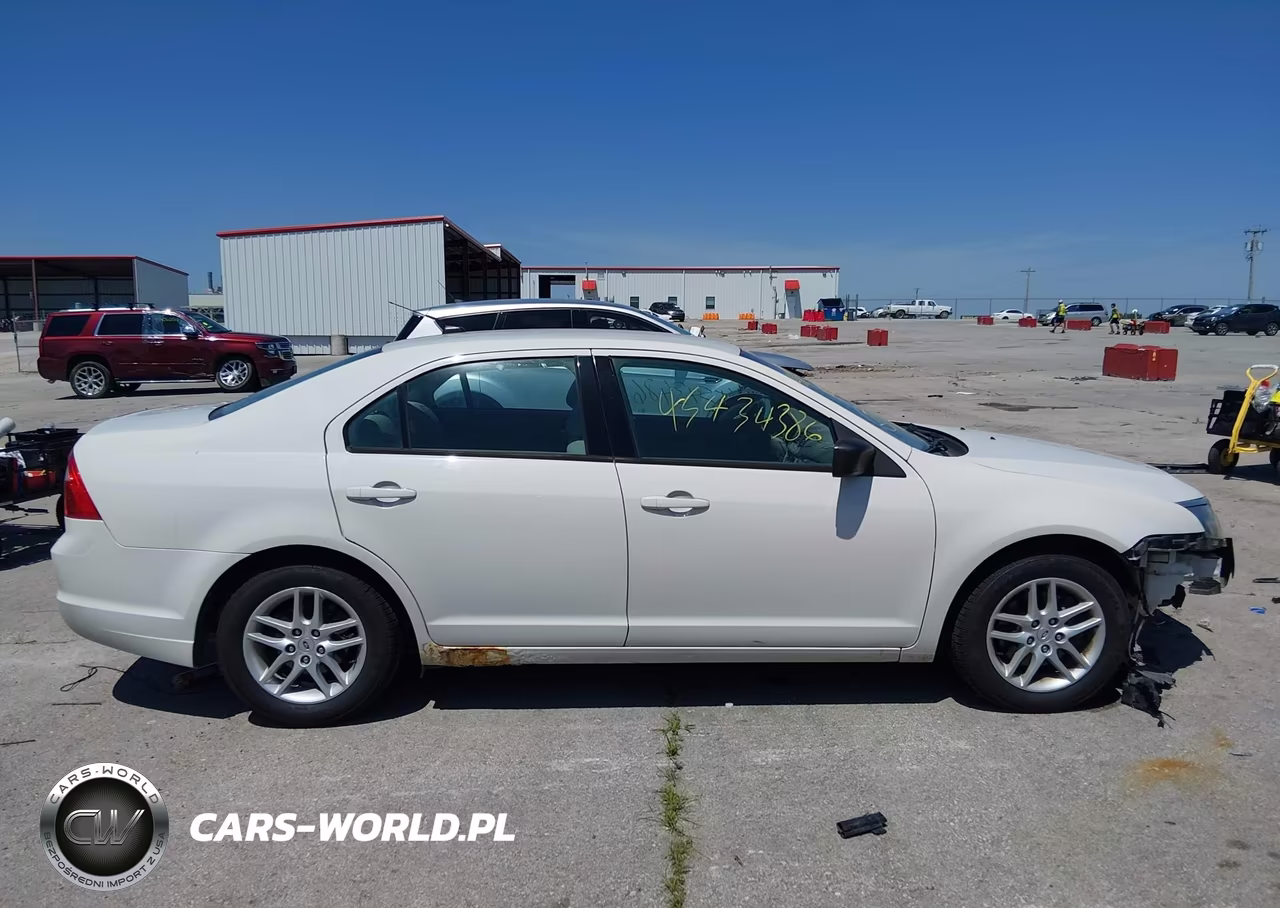 2012 Ford Fusion S VIN:3FAHP0GA6CR144014 - 14