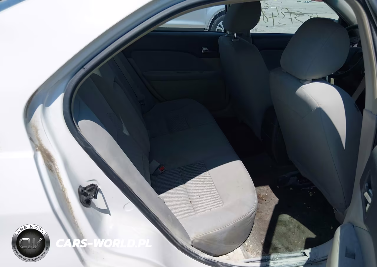 2012 Ford Fusion S VIN:3FAHP0GA6CR144014 - 8