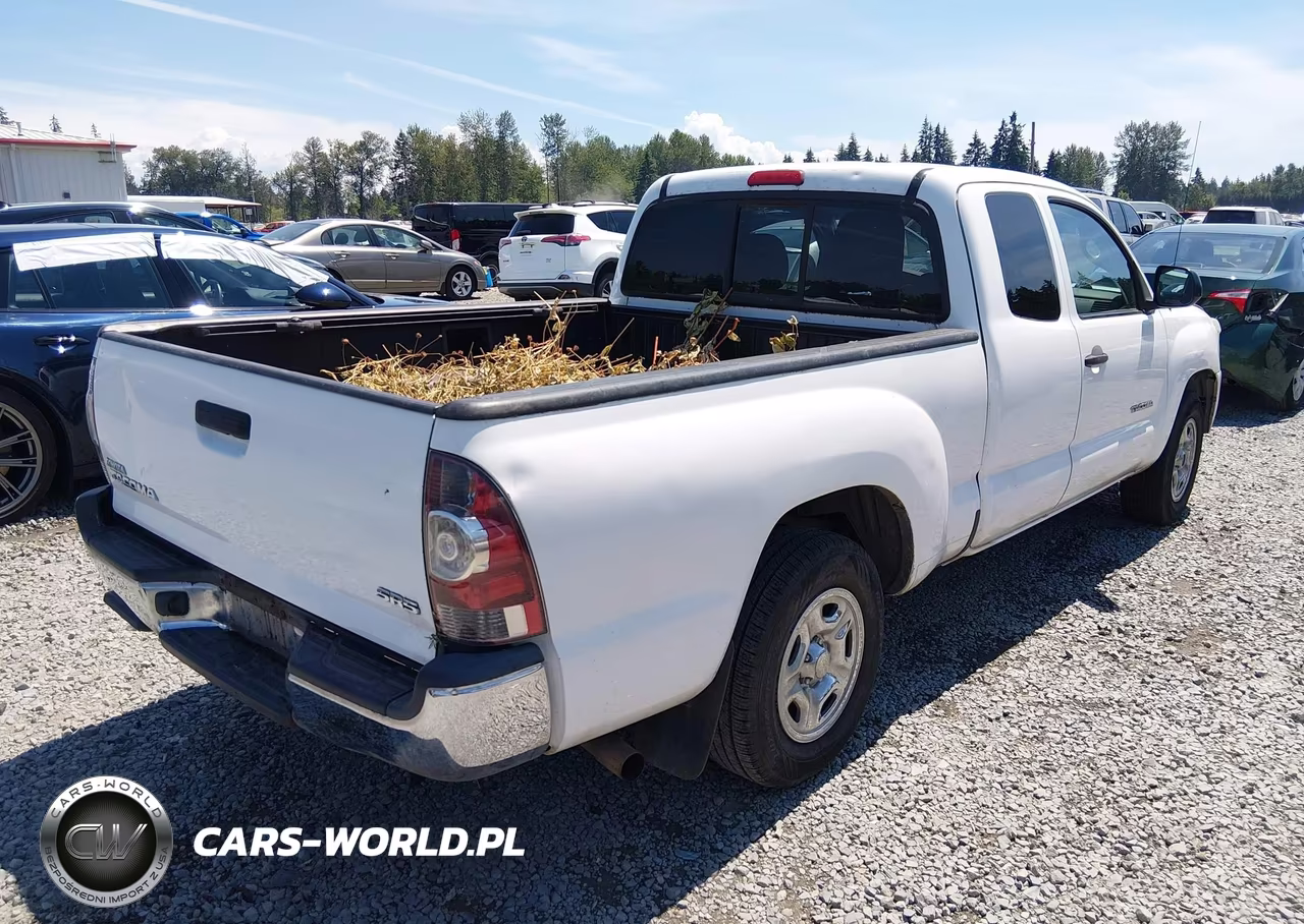2012 Toyota Tacoma VIN:5TFTX4CN3CX020519 - 4