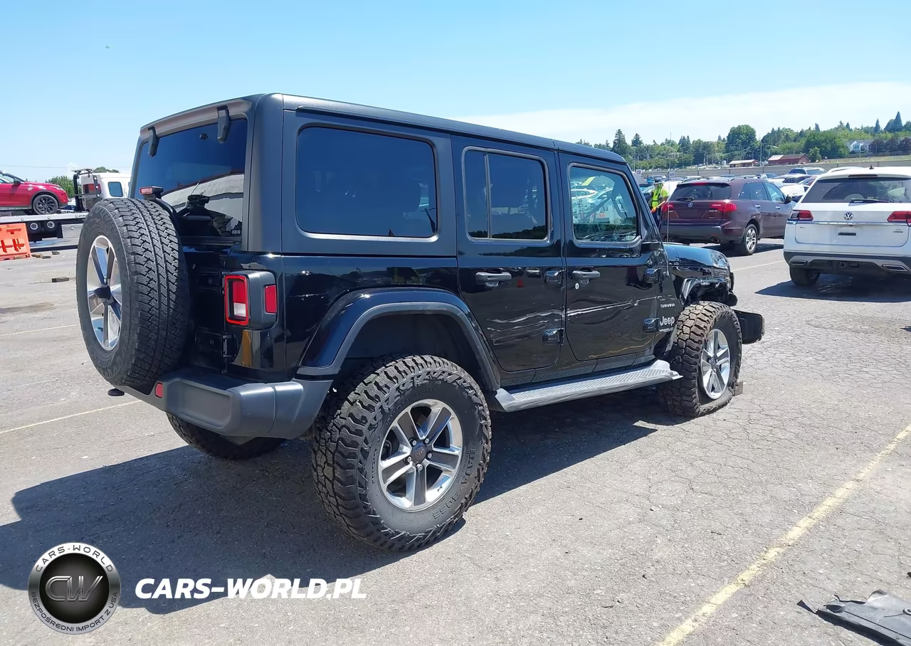 2020 Jeep Wrangler Unlimited Sahara VIN:1C4HJXEG1LW135097 - 4