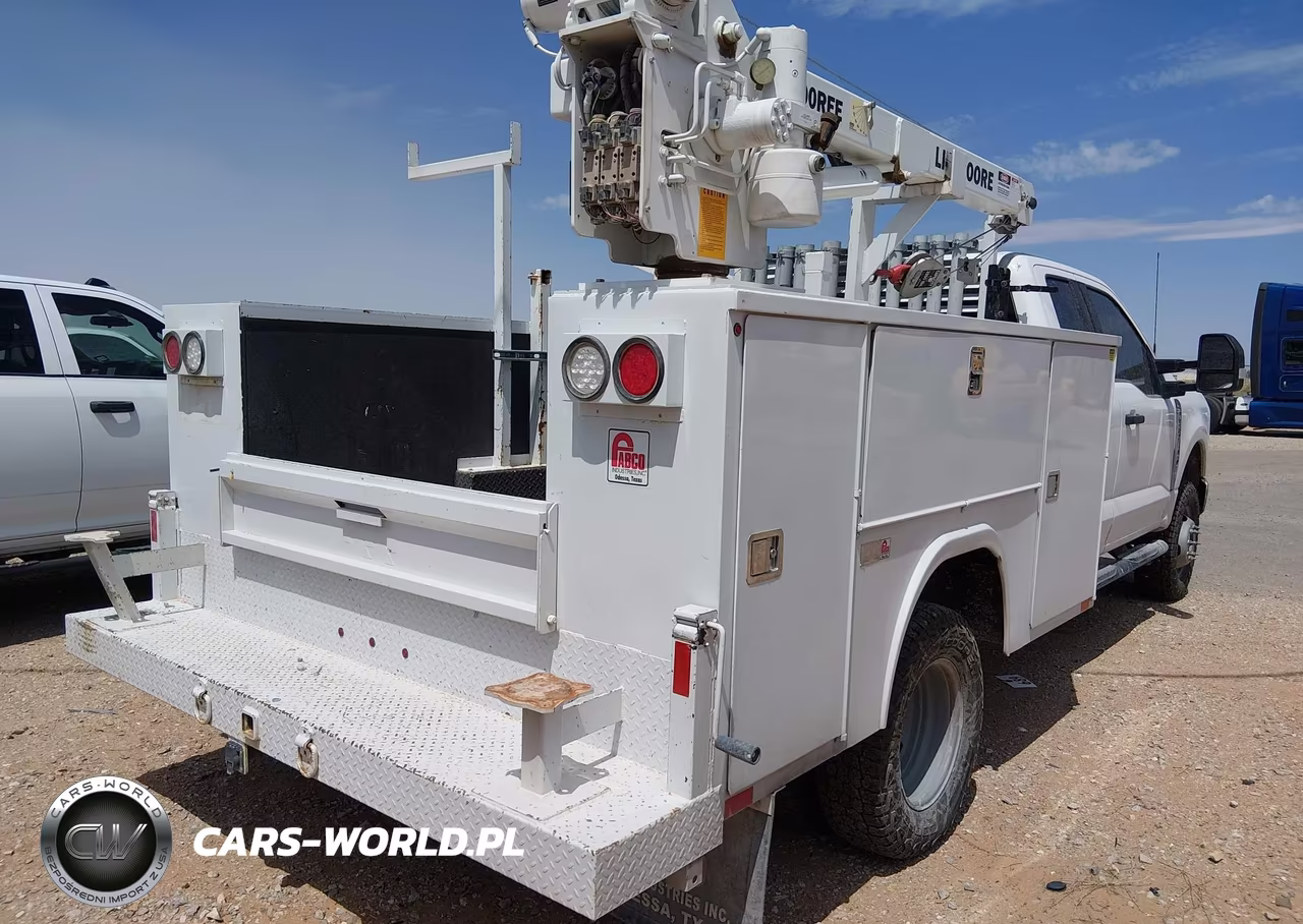 2024 Ford F-350 Chassis Lariat-Xl-Xlt VIN:1FD8X3HN6REE69055 - 4