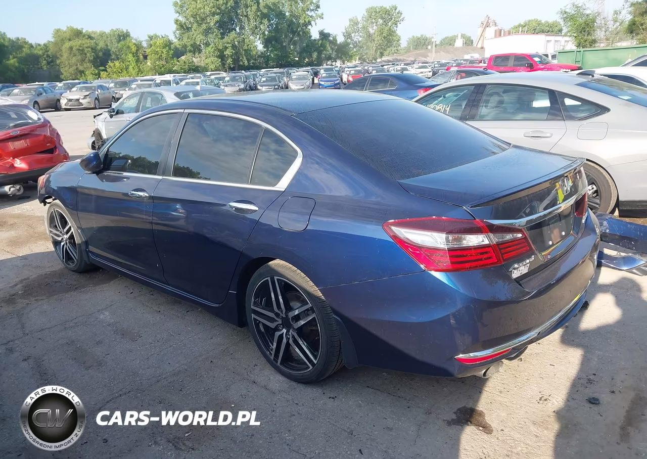 2017 Honda Accord Sport VIN:1HGCR2F59HA235943 - 3