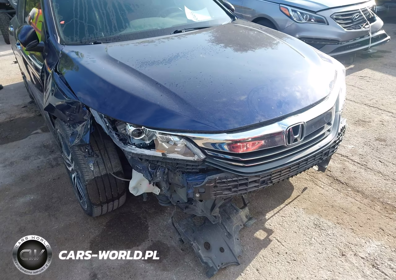 2017 Honda Accord Sport VIN:1HGCR2F59HA235943 - 6