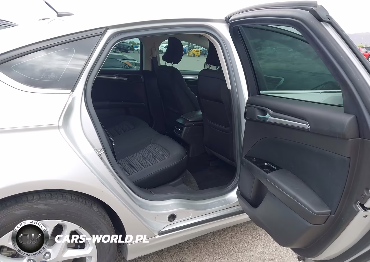 2016 Ford Fusion Se VIN:3FA6P0H7XGR115633 - 8