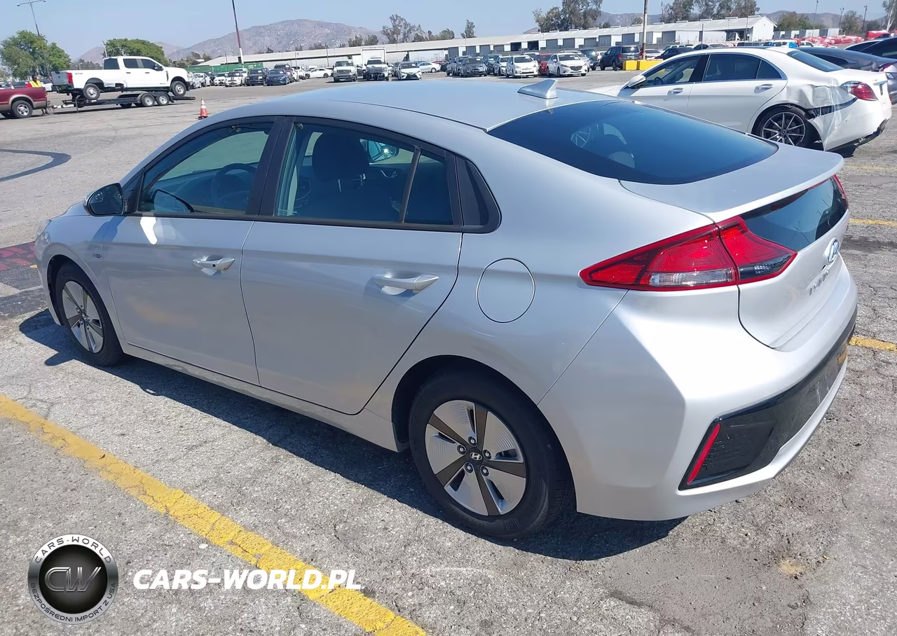 2019 Hyundai Ioniq Hybrid Blue VIN:KMHC65LC7KU158566 - 3