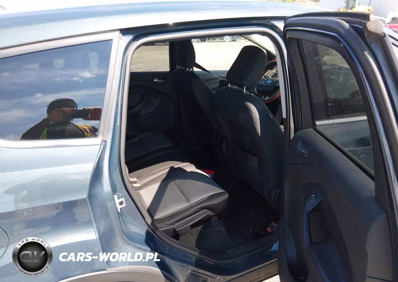 2019 Ford Escape Se VIN:1FMCU9GDXKUB96924 - 8