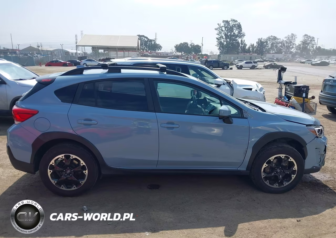 2021 Subaru Crosstrek Premium VIN:JF2GTAPC1M8320657 - 13