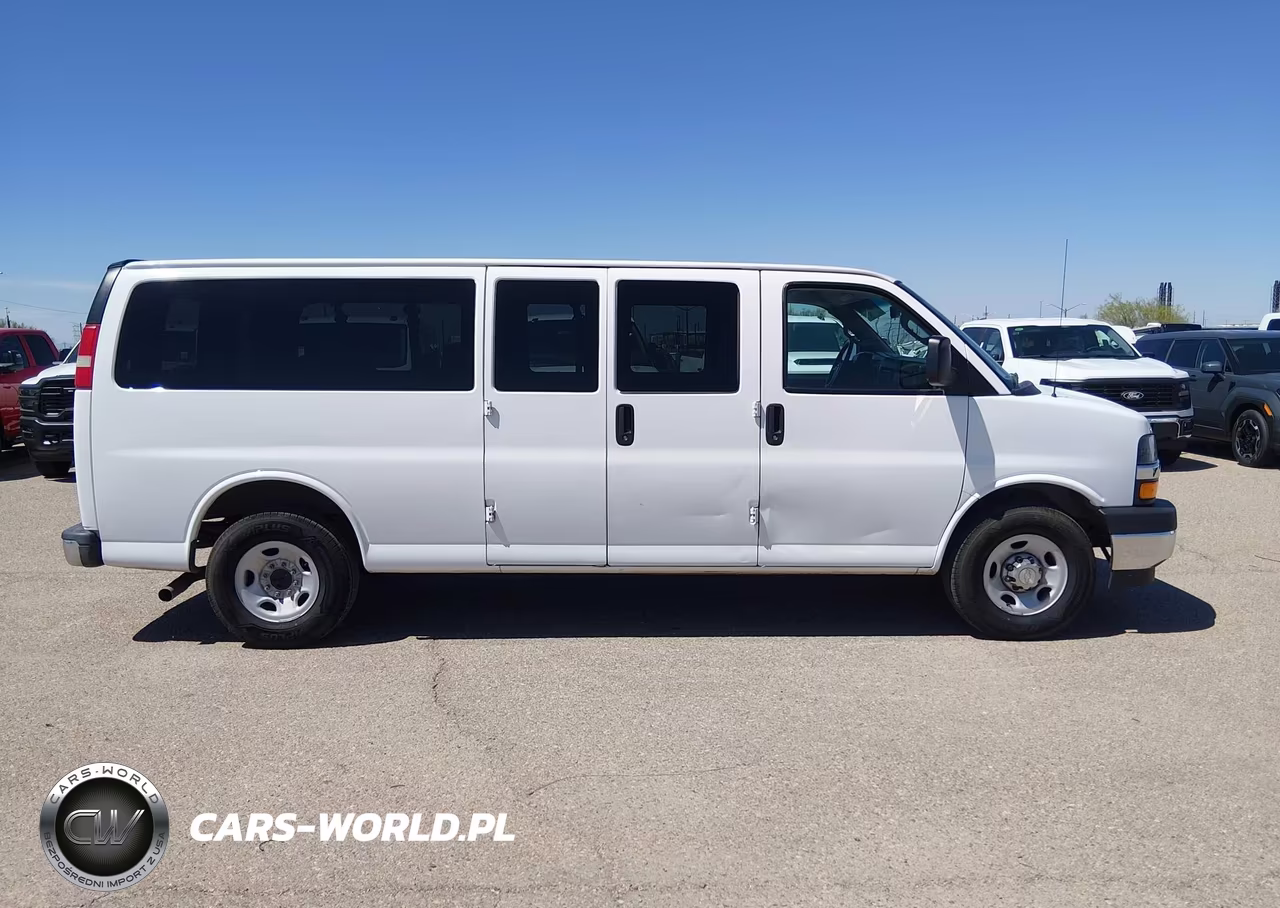 2017 Chevrolet Express 3500 Lt VIN:1GAZGPFF9H1226222 - 14