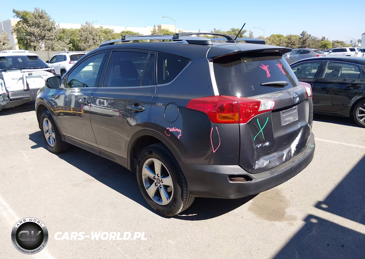 2015 Toyota Rav4 Xle VIN:JTMWFREV9FJ047287 - 3
