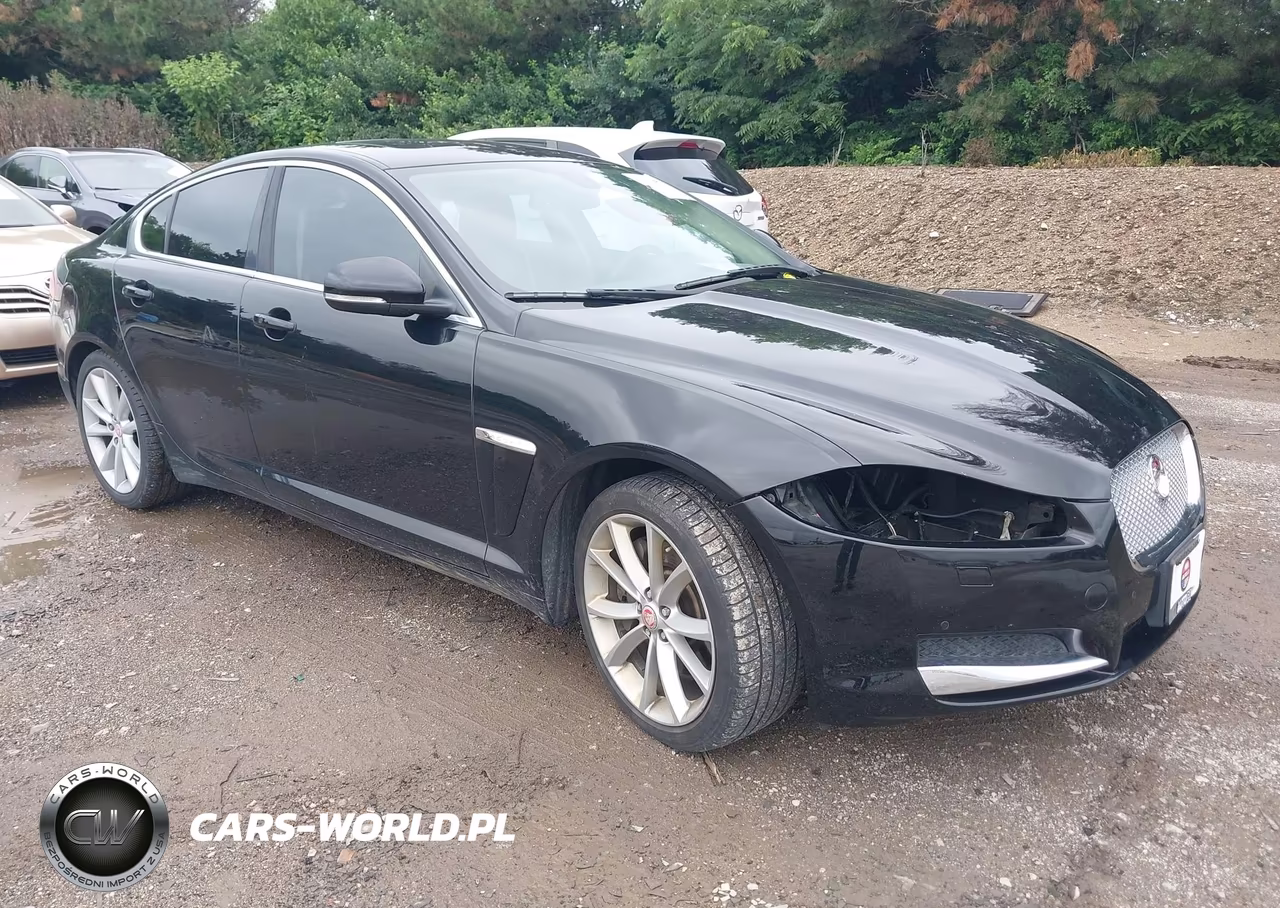 2015 Jaguar Xf 3.0 Portfolio-3.0 Sport – zdjęcie 1 z 17