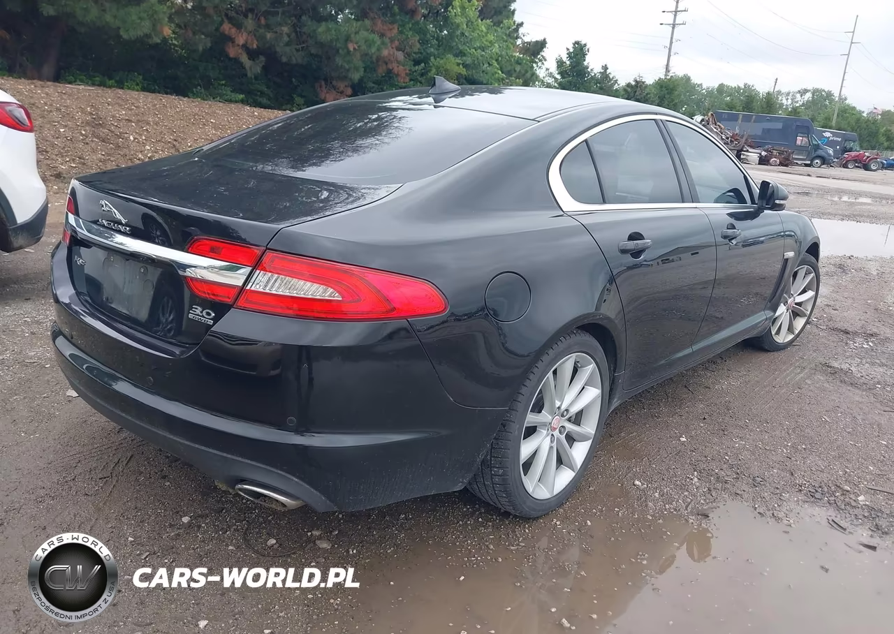 2015 Jaguar Xf 3.0 Portfolio-3.0 Sport VIN:SAJWJ0FF6F8U73349 - 4