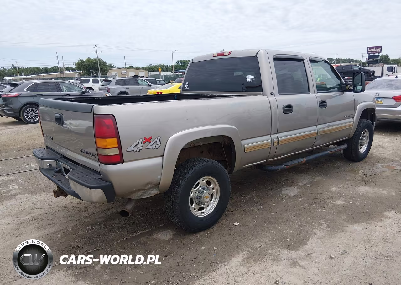 2002 Chevrolet Silverado 2500Hd Ls VIN:1GCHK23U52F106421 - 4
