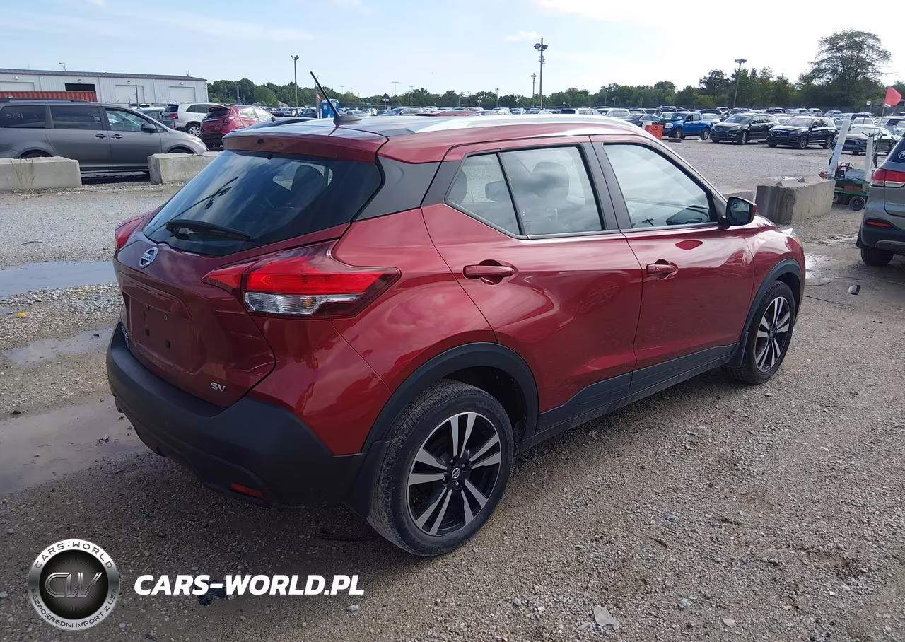 2019 Nissan Kicks Sv VIN:3N1CP5CU4KL507710 - 4
