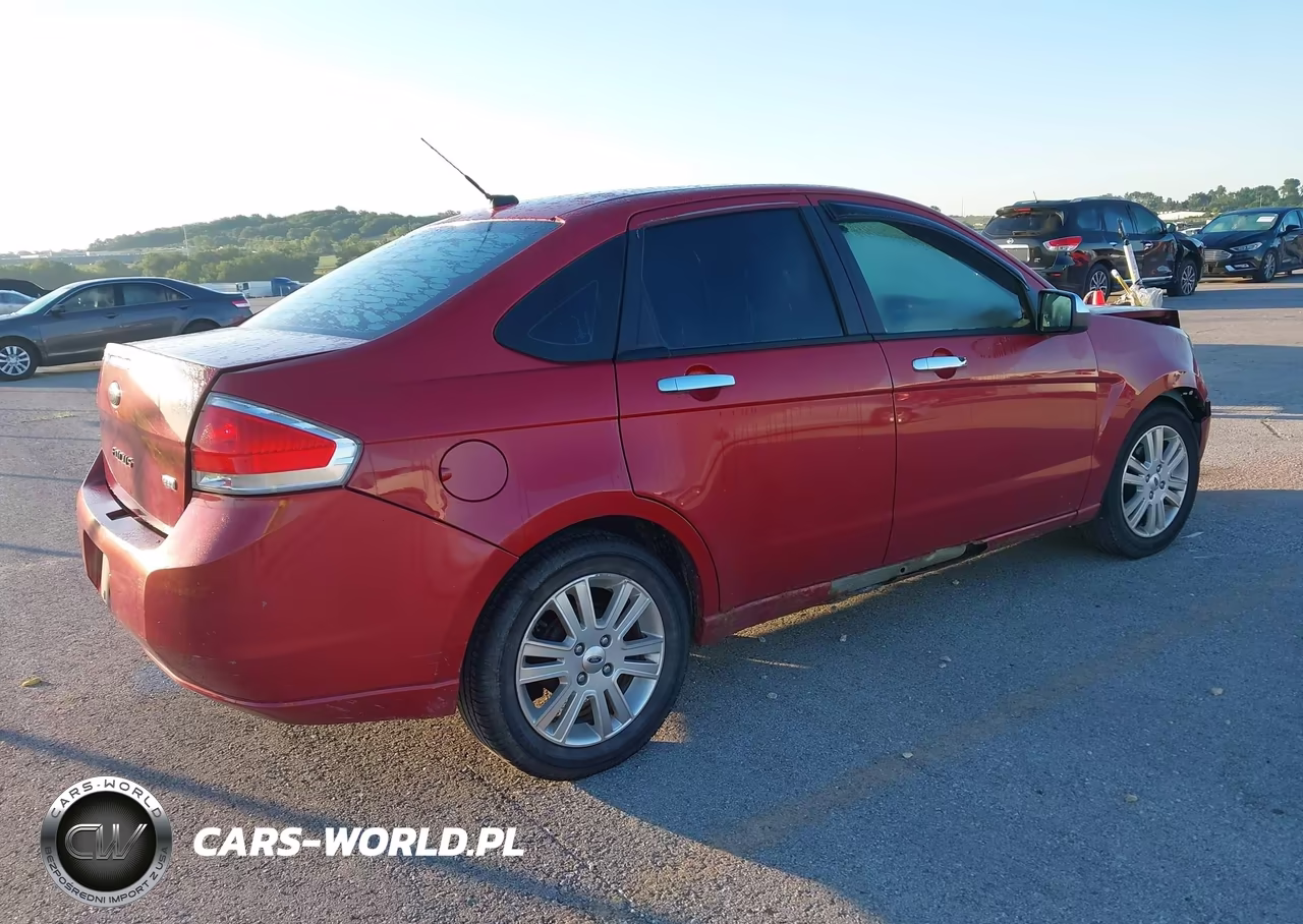 2011 Ford Focus Sel VIN:1FAHP3HN4BW182906 - 4