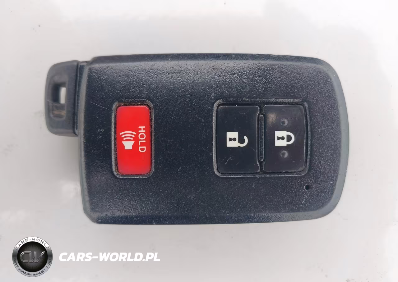 2012 Toyota Prius C Three VIN:JTDKDTB39C1517415 - 11