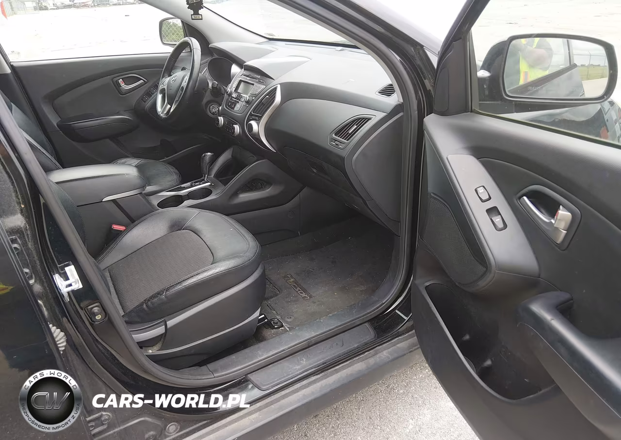 2012 Hyundai Tucson Gls VIN:KM8JU3AC6CU377914 - 5