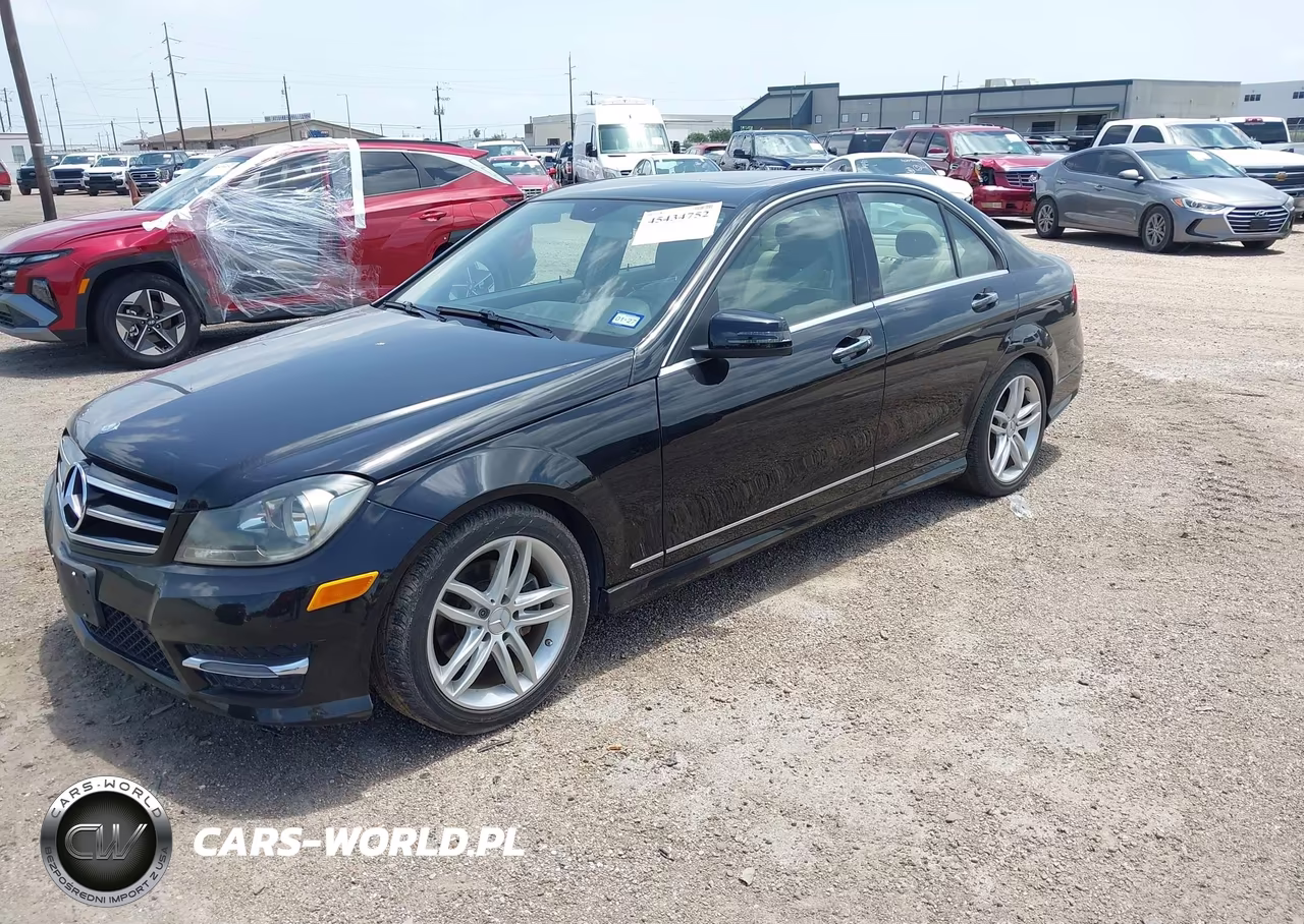 2014 Mercedes-Benz C 250 Sport VIN:WDDGF4HB1ER315053 - 2