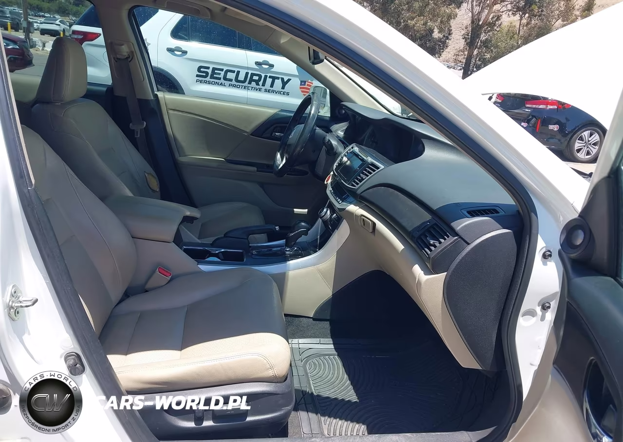 2014 Honda Accord Touring VIN:1HGCR3F93EA002032 - 5