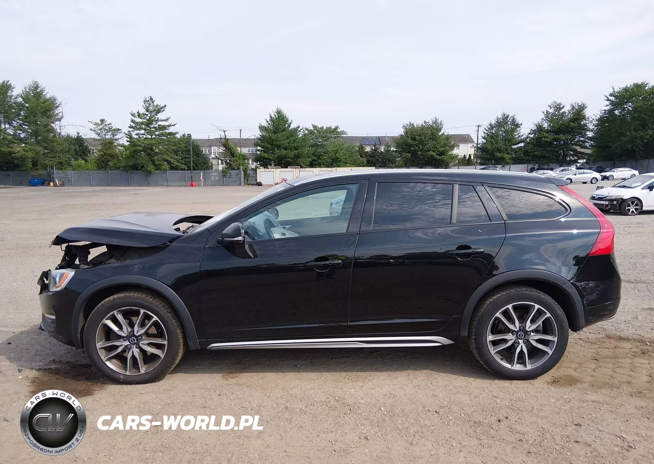 2018 Volvo V60 Cross Country T5 VIN:YV440MWK8J2054649 - 14