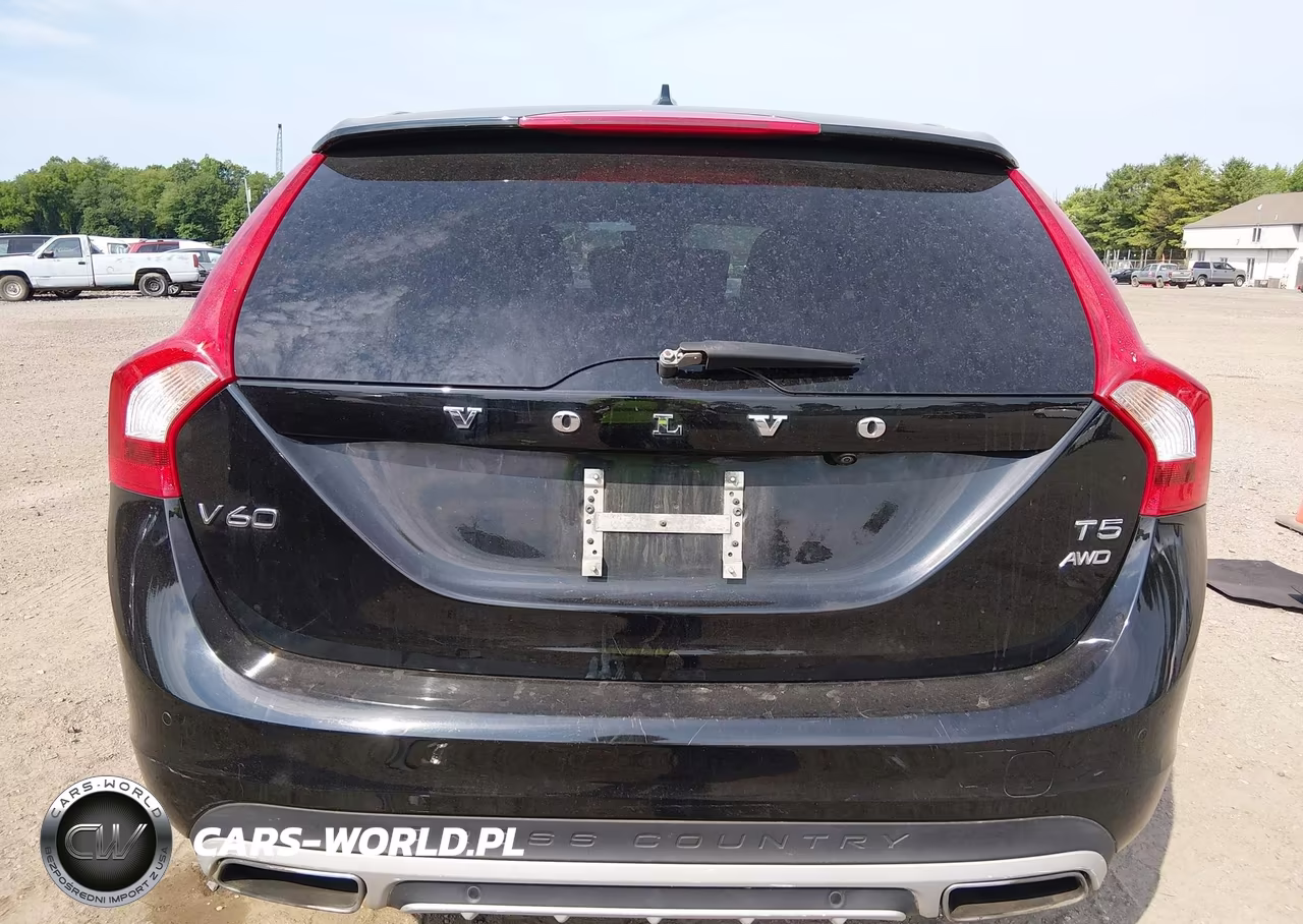 2018 Volvo V60 Cross Country T5 VIN:YV440MWK8J2054649 - 16