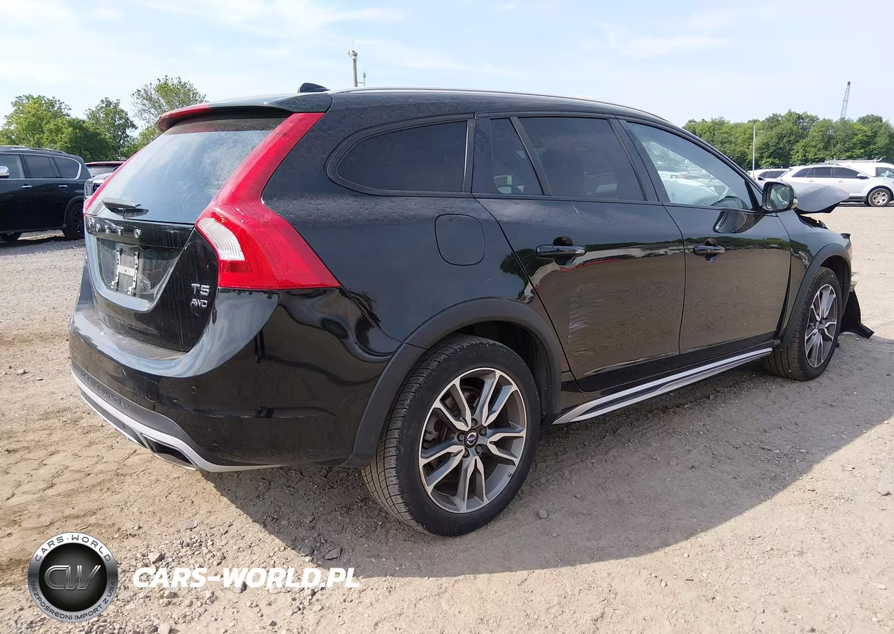 2018 Volvo V60 Cross Country T5 VIN:YV440MWK8J2054649 - 4