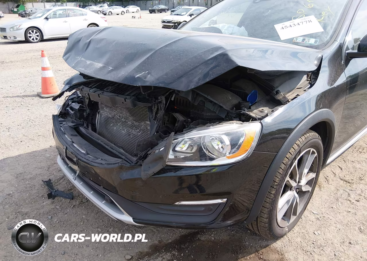 2018 Volvo V60 Cross Country T5 VIN:YV440MWK8J2054649 - 6