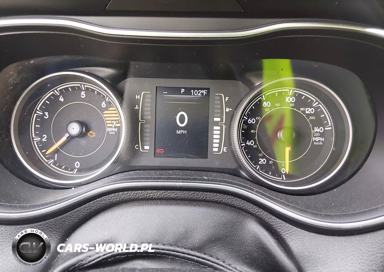 2019 Jeep Cherokee Latitude Fwd VIN:1C4PJLCB2KD423104 - 7
